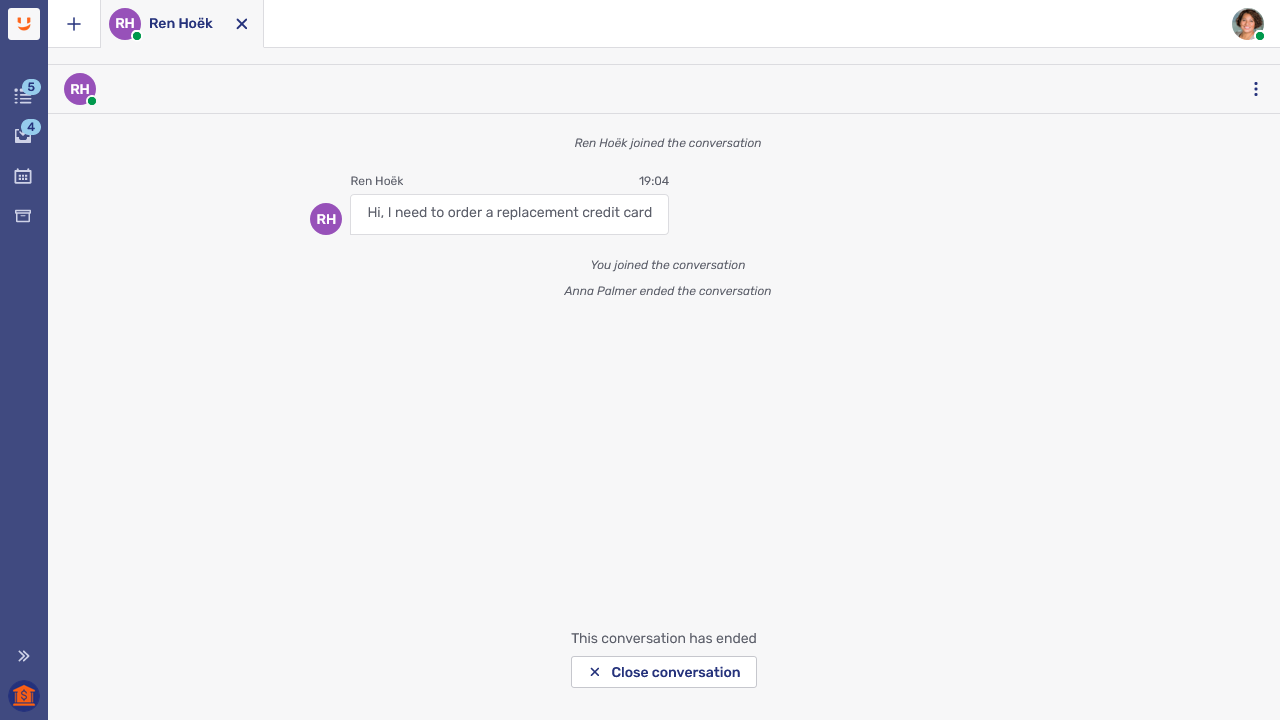 Normal view of conversation in the Agent Desk
